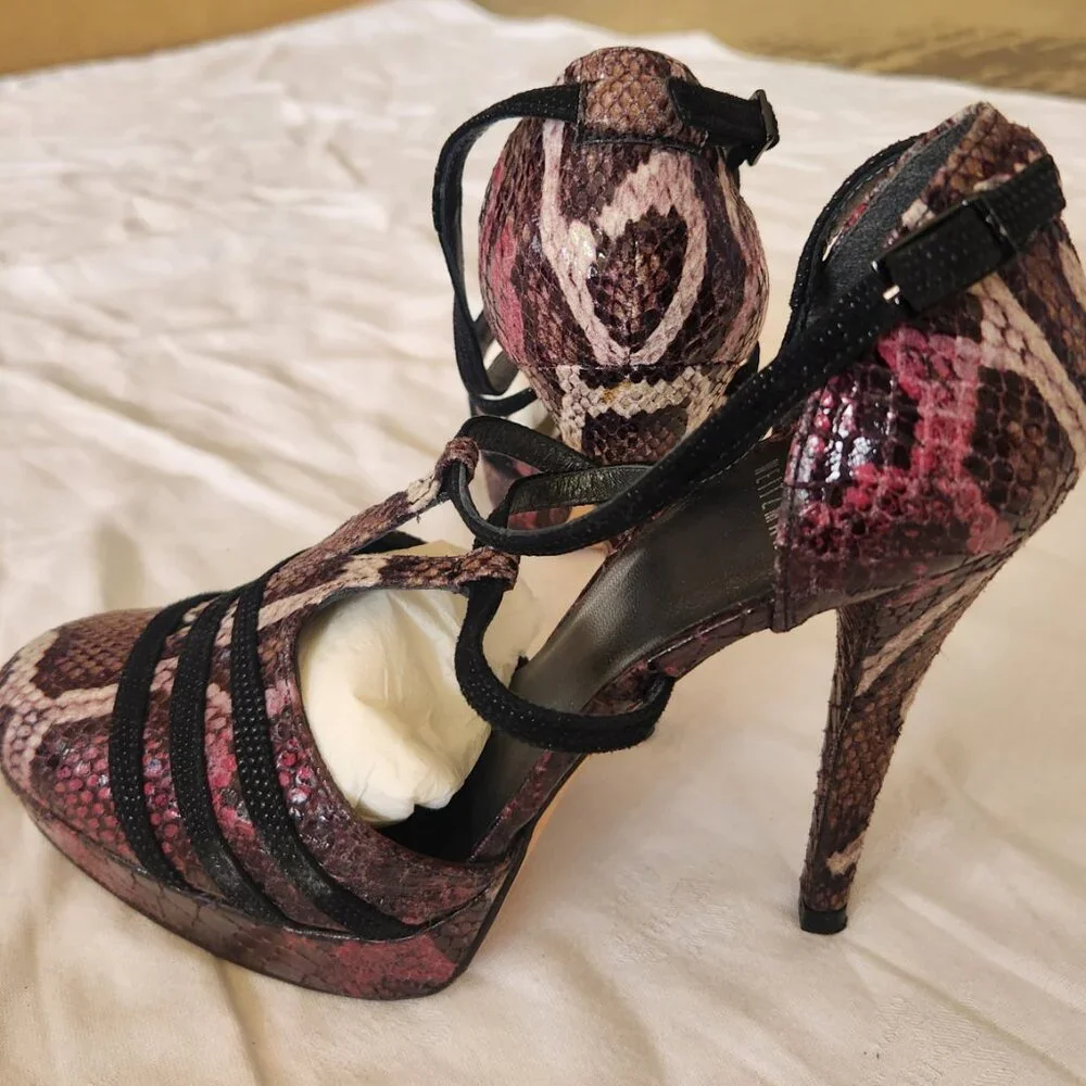 Stuart Weitzman RARE T Strap Python heels size 7 - Picture 4 of 9